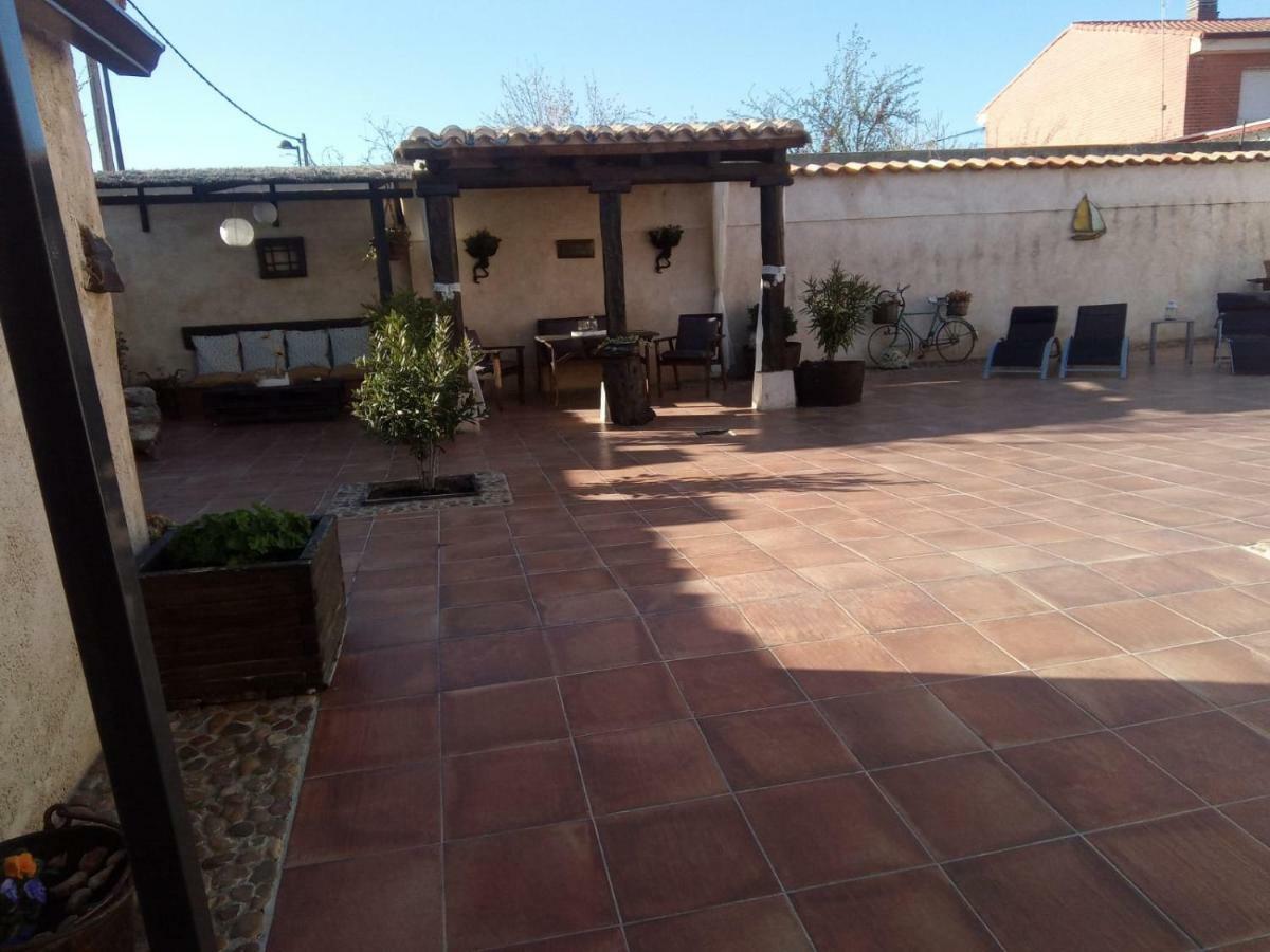 Pinar De Las Cabanuelas Villanueva de Duero Exteriér fotografie